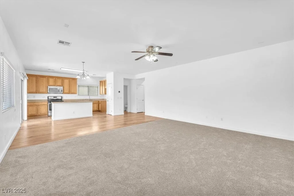 5060 Blue Rose, North Las Vegas, NV 89081