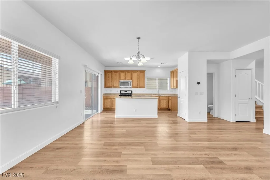 5060 Blue Rose, North Las Vegas, NV 89081