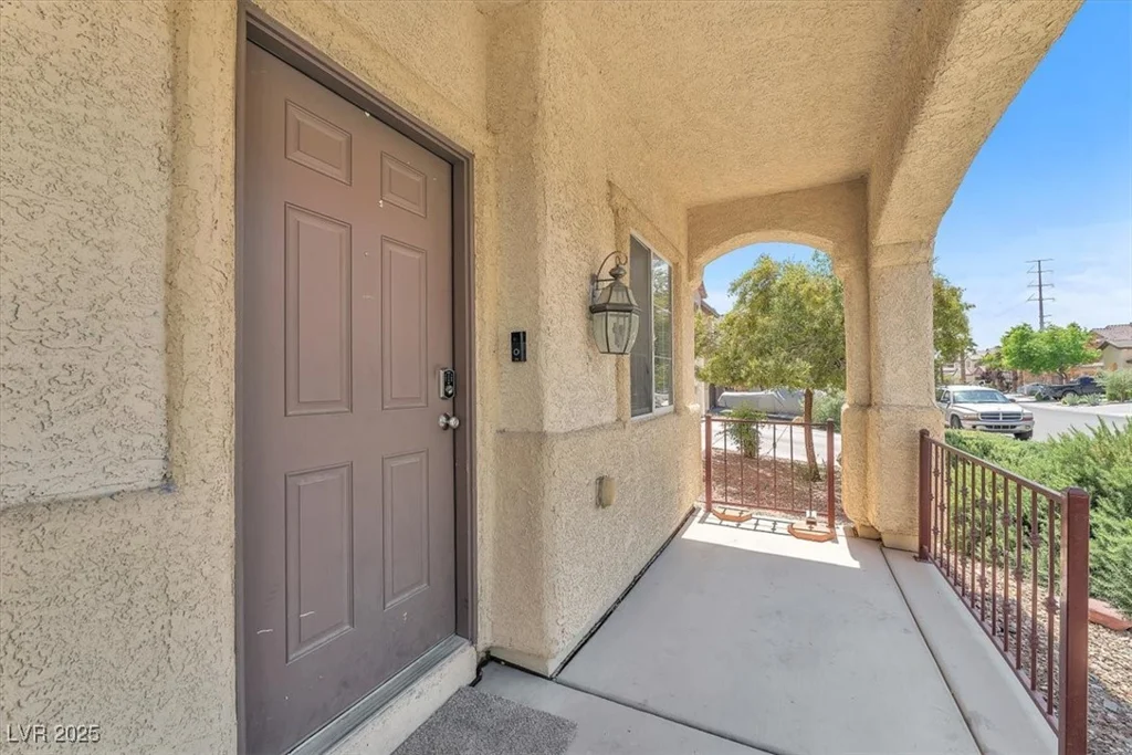5060 Blue Rose, North Las Vegas, NV 89081