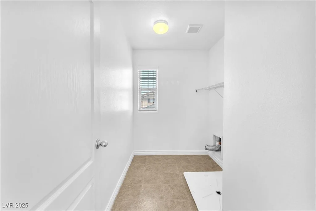 5060 Blue Rose, North Las Vegas, NV 89081