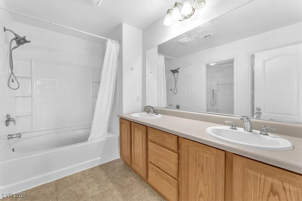 5060 Blue Rose, North Las Vegas, NV 89081