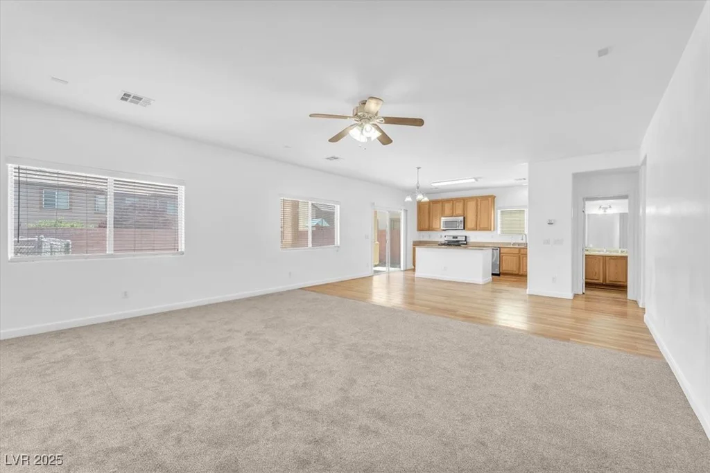 5060 Blue Rose, North Las Vegas, NV 89081