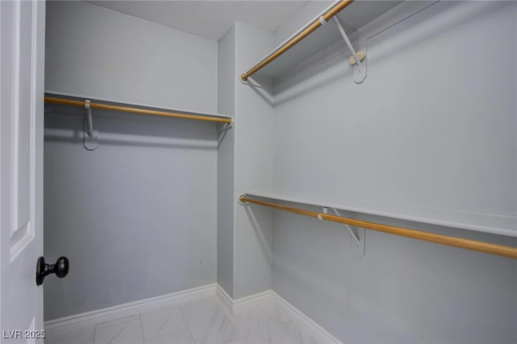 3953 Broad Meadow, Las Vegas, NV 89129