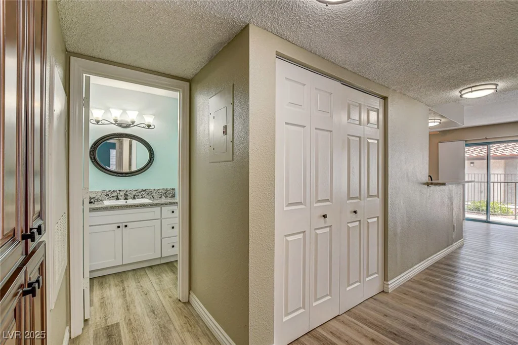 1575 Warm Springs, Henderson, NV 89014