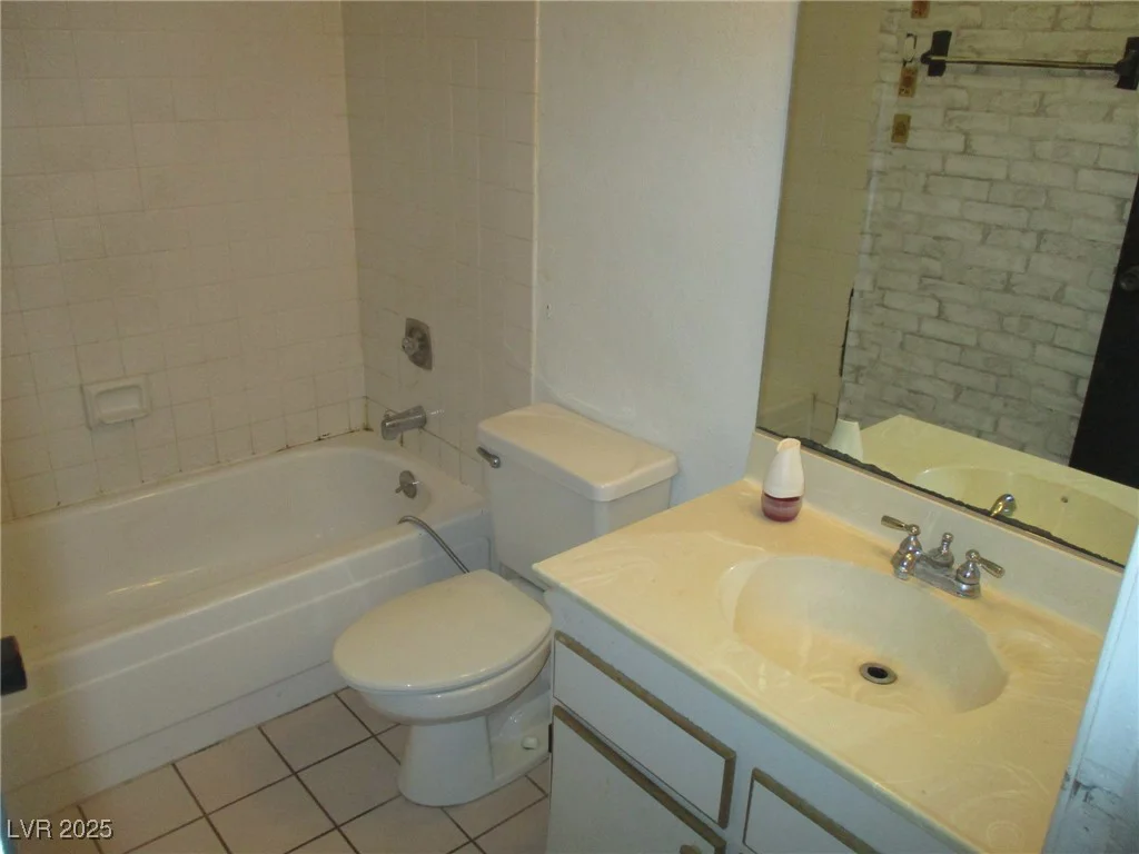 1675 Jupiter, Las Vegas, NV 89119
