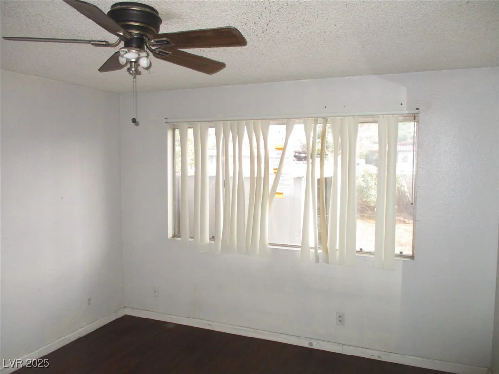 1675 Jupiter, Las Vegas, NV 89119