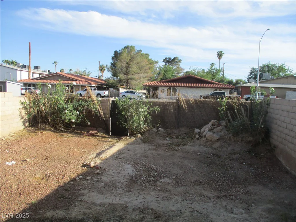 1675 Jupiter, Las Vegas, NV 89119