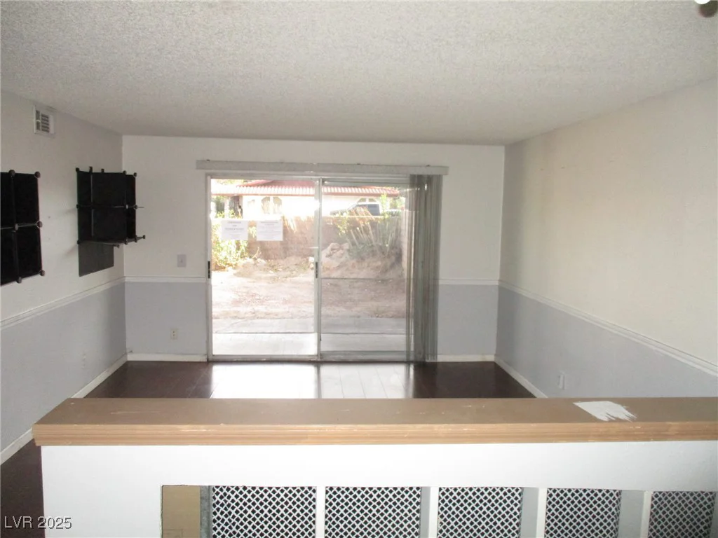 1675 Jupiter, Las Vegas, NV 89119