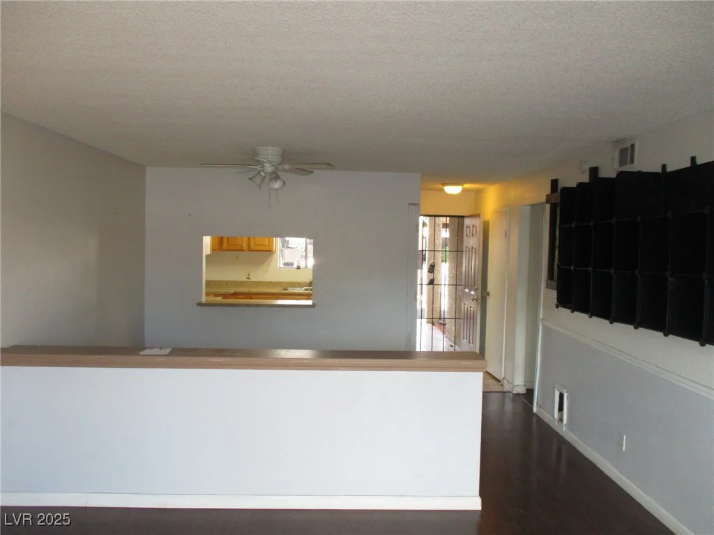 1675 Jupiter, Las Vegas, NV 89119
