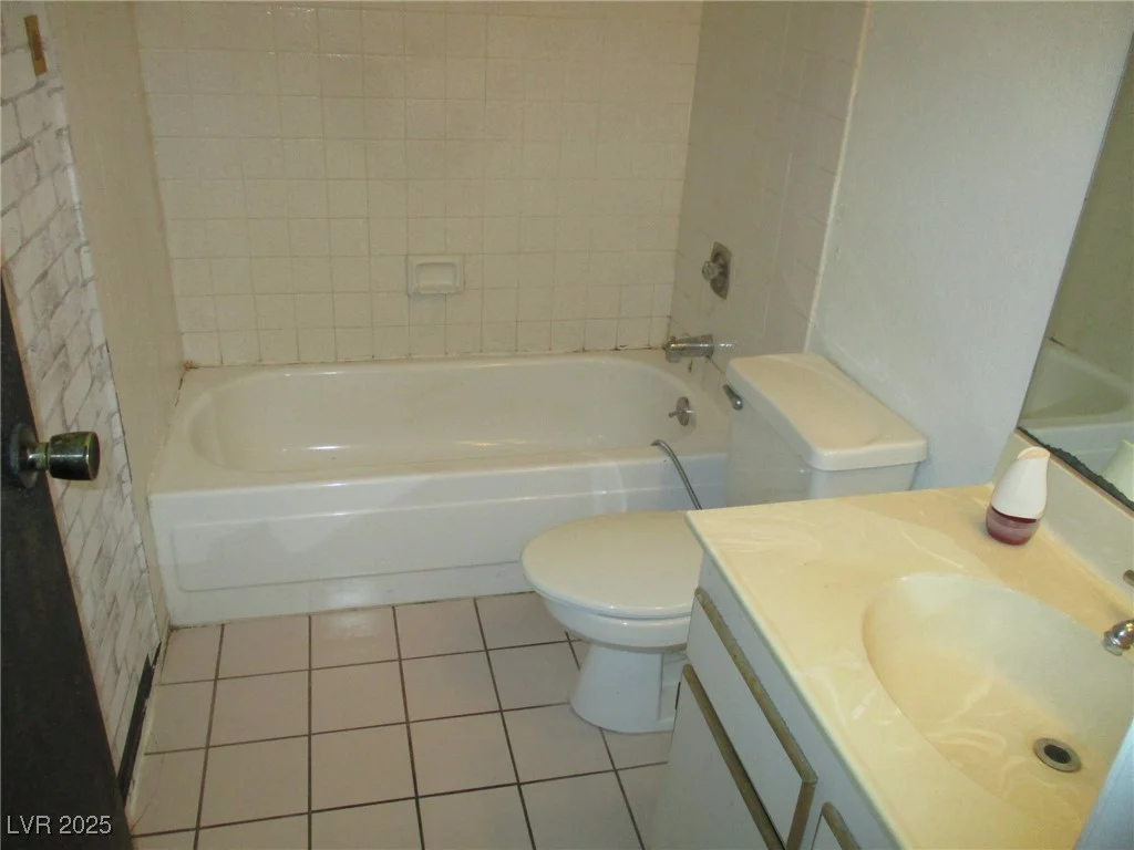 1675 Jupiter, Las Vegas, NV 89119