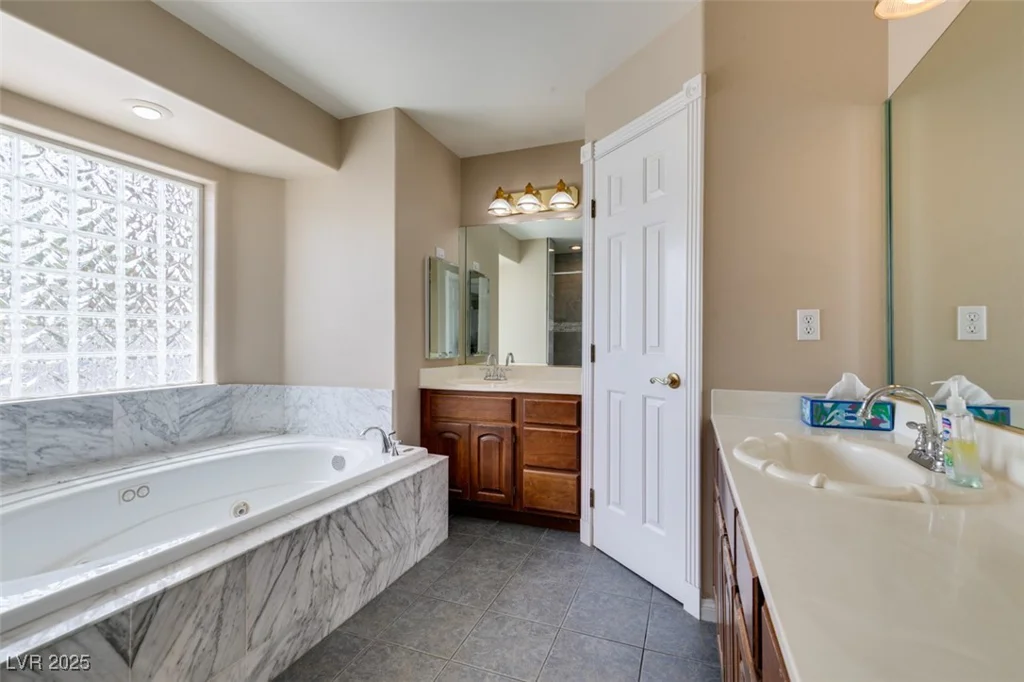 6520 Turtle Hill, Las Vegas, NV 89110