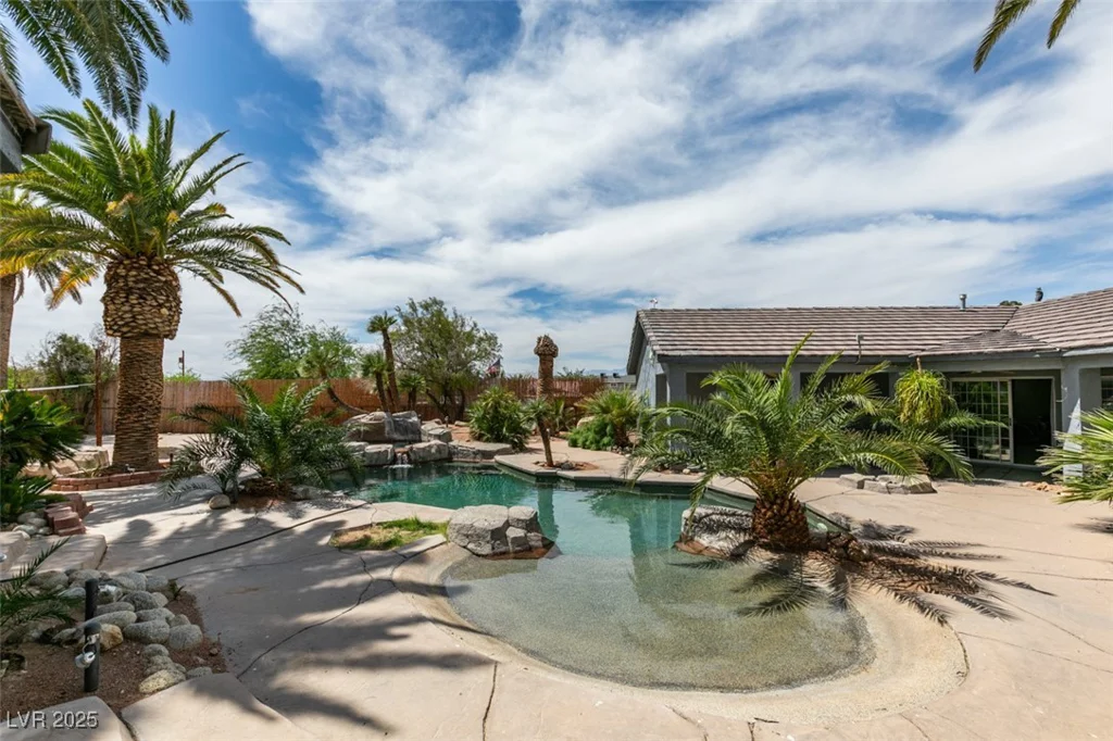 6520 Turtle Hill, Las Vegas, NV 89110