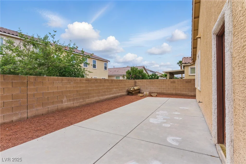 325 Arrowbird, North Las Vegas, NV 89031