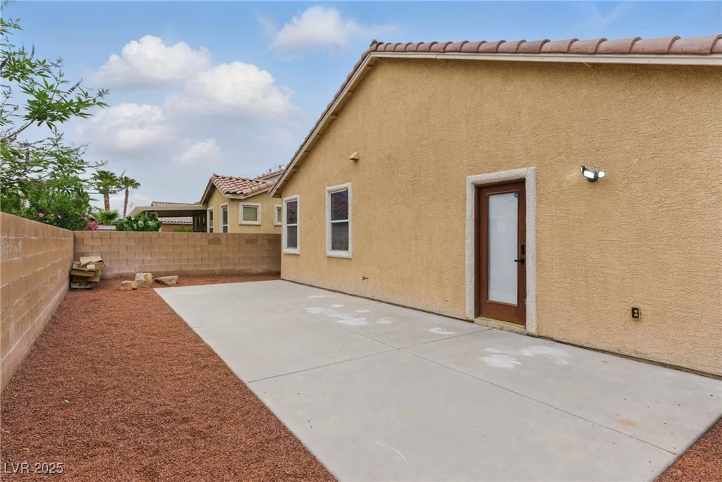 325 Arrowbird, North Las Vegas, NV 89031