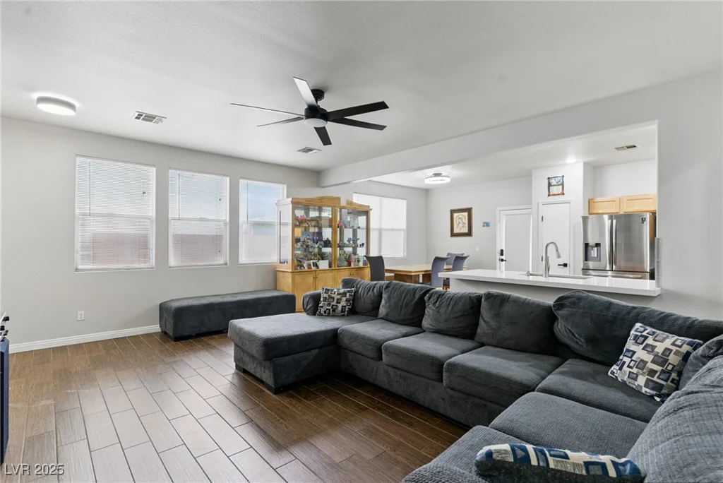 325 Arrowbird, North Las Vegas, NV 89031