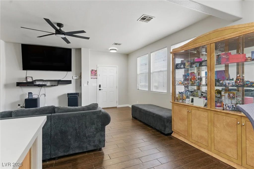 325 Arrowbird, North Las Vegas, NV 89031