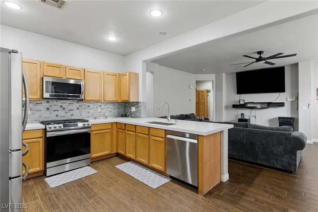 325 Arrowbird, North Las Vegas, NV 89031