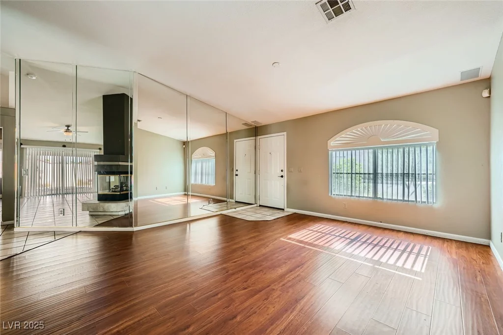 3732 Crescent Canyon, Las Vegas, NV 89129