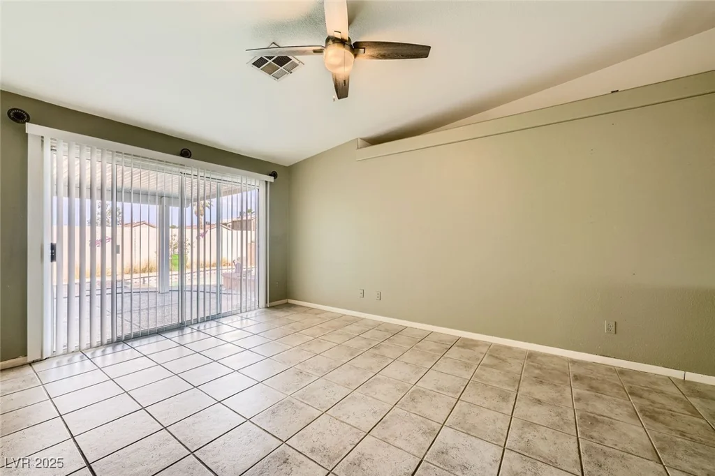 3732 Crescent Canyon, Las Vegas, NV 89129