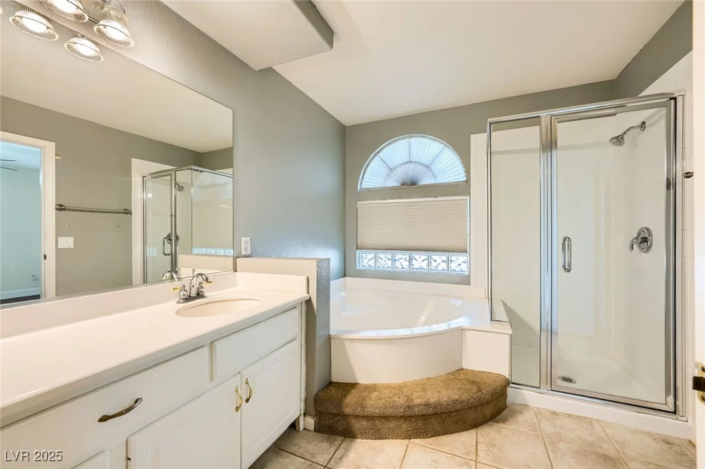 3732 Crescent Canyon, Las Vegas, NV 89129