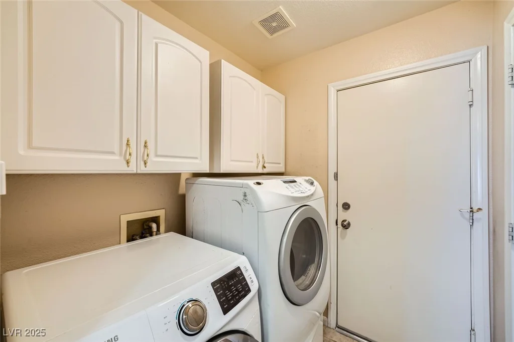 3732 Crescent Canyon, Las Vegas, NV 89129