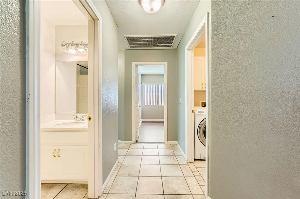 3732 Crescent Canyon, Las Vegas, NV 89129