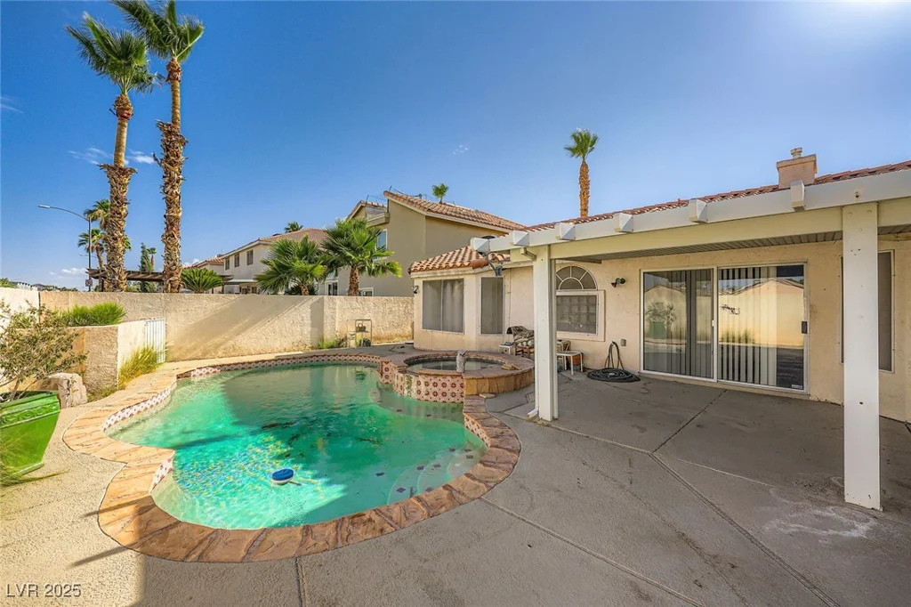 3732 Crescent Canyon, Las Vegas, NV 89129