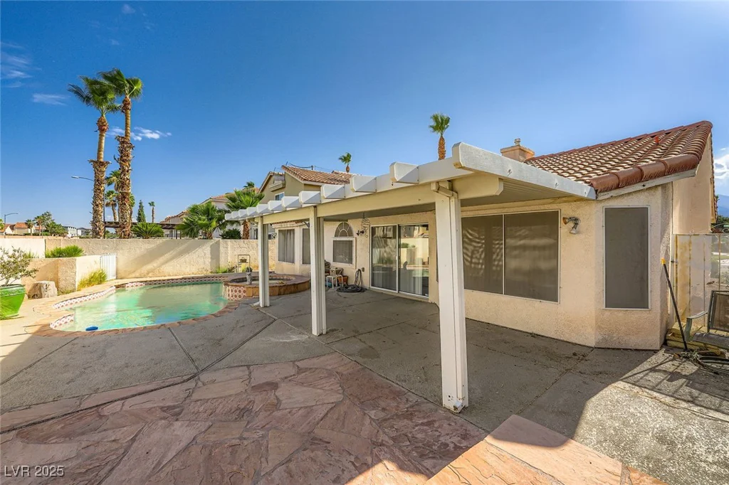 3732 Crescent Canyon, Las Vegas, NV 89129