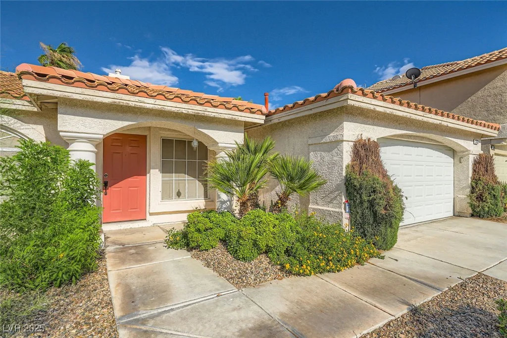 3732 Crescent Canyon, Las Vegas, NV 89129