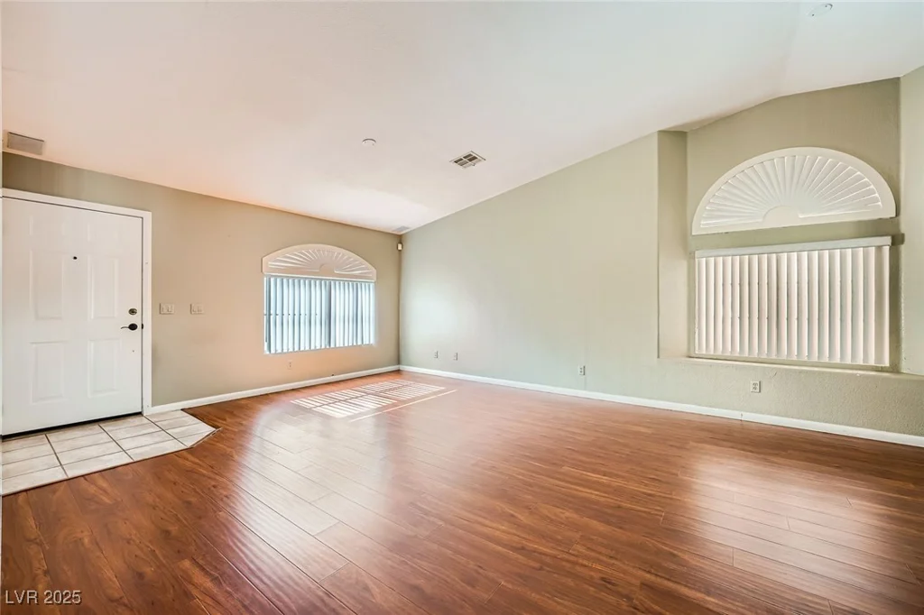 3732 Crescent Canyon, Las Vegas, NV 89129