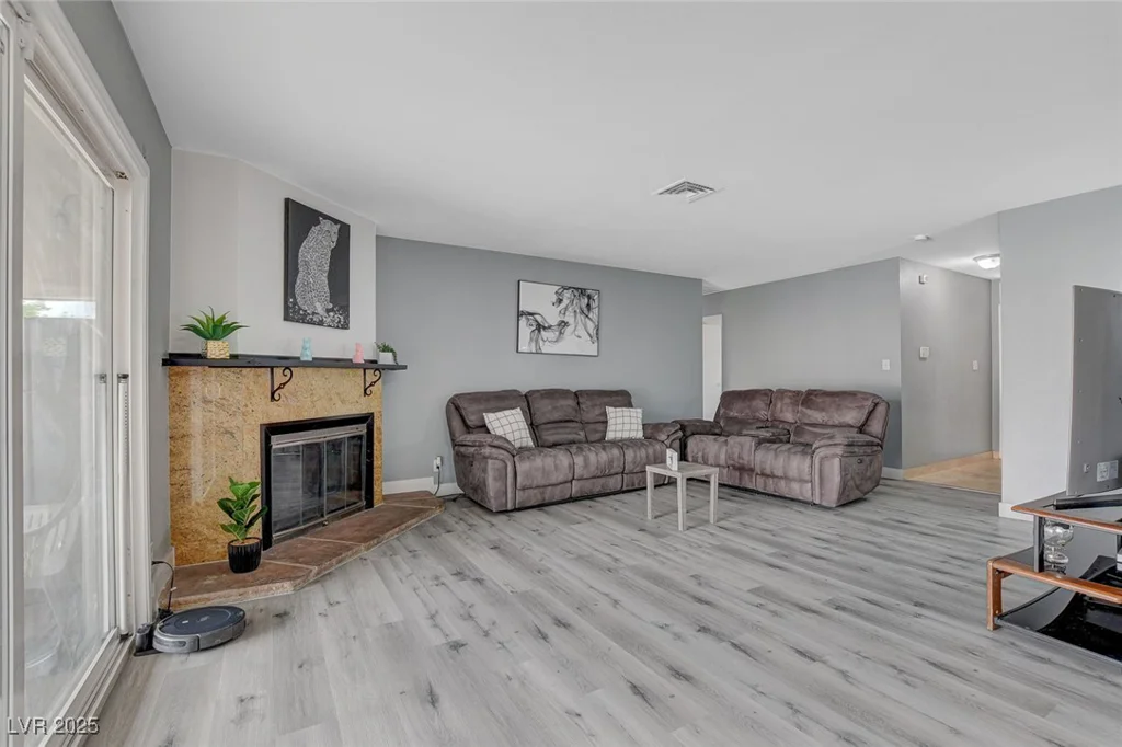 4578 Churchfield, Las Vegas, NV 89103