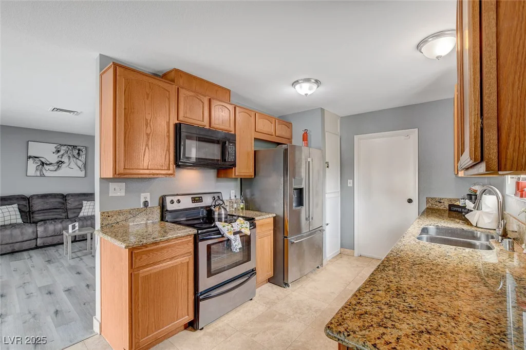 4578 Churchfield, Las Vegas, NV 89103