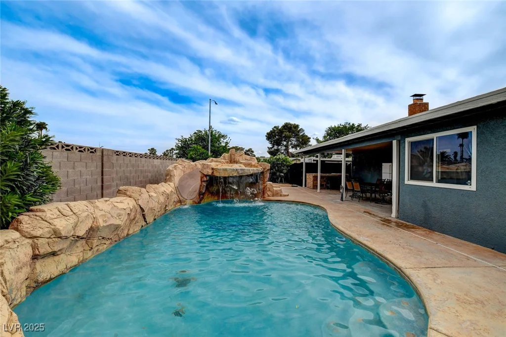 4578 Churchfield, Las Vegas, NV 89103