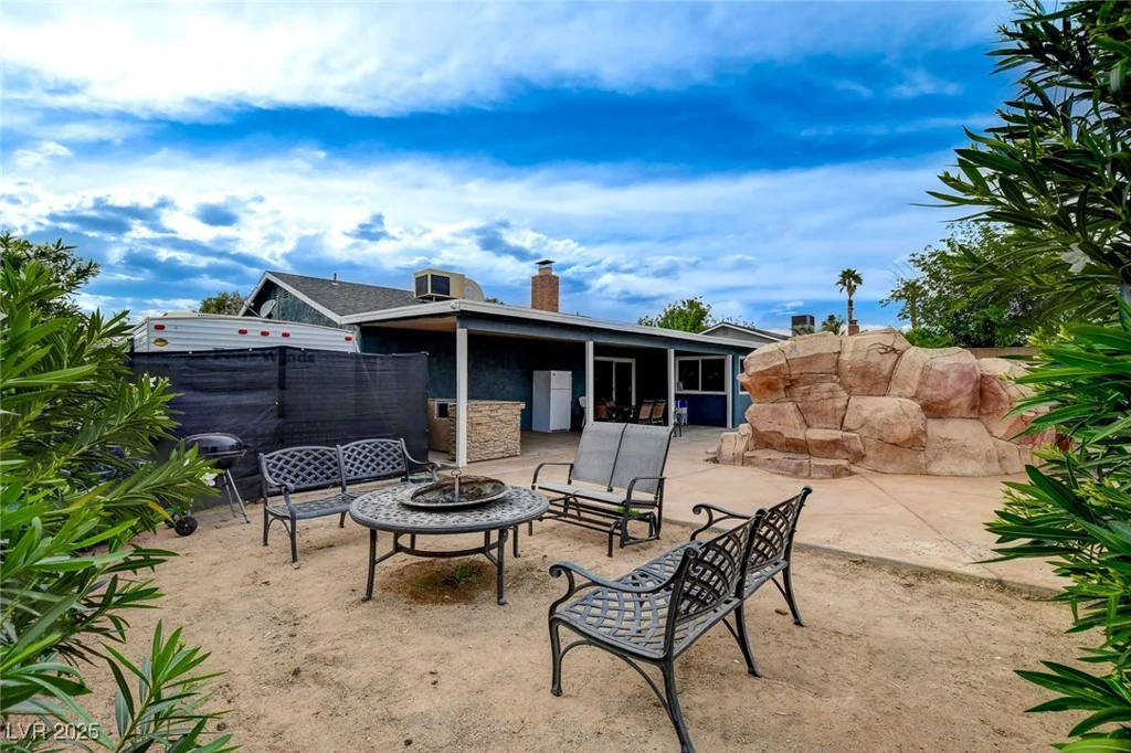 4578 Churchfield, Las Vegas, NV 89103