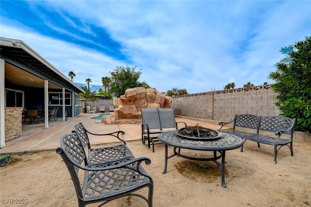 4578 Churchfield, Las Vegas, NV 89103
