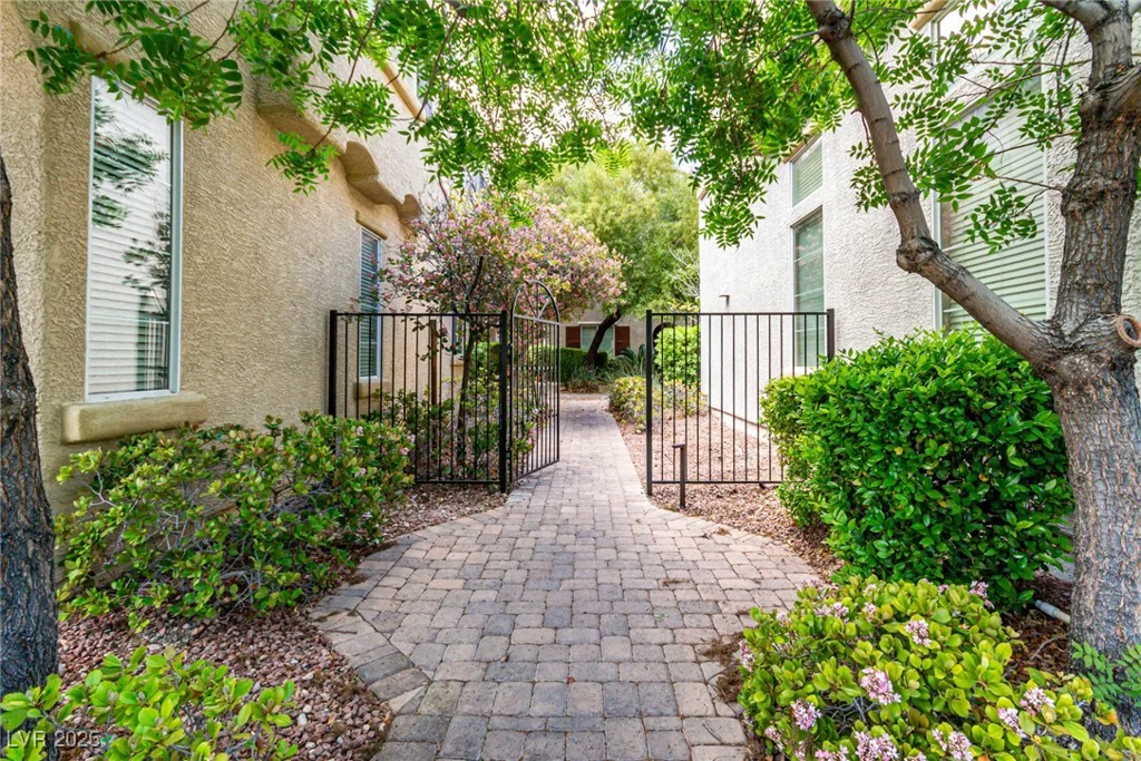 1831 Granemore, Las Vegas, NV 89135