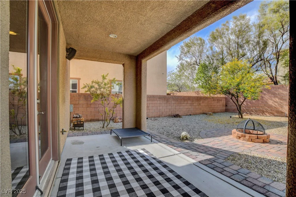 11212 Hedgemont, Las Vegas, NV 89138
