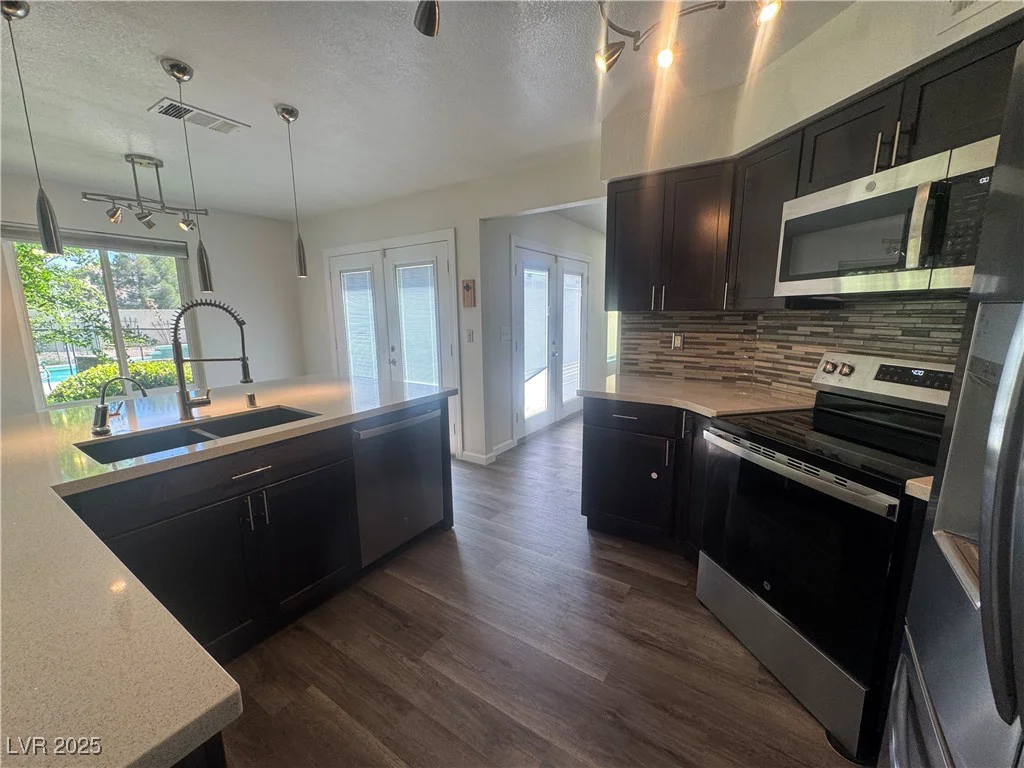 2807 Camelback, Henderson, NV 89074