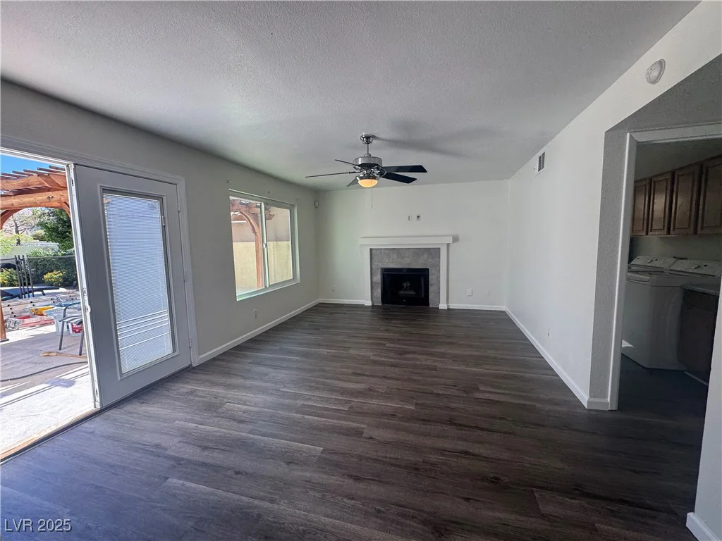 2807 Camelback, Henderson, NV 89074