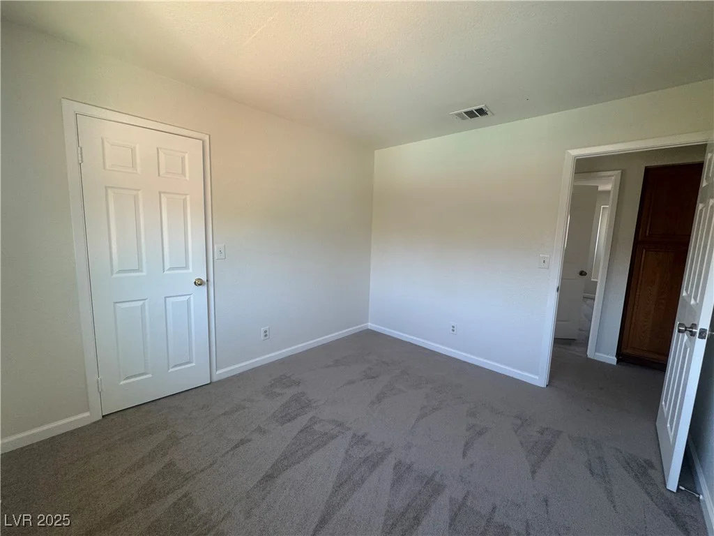 2807 Camelback, Henderson, NV 89074