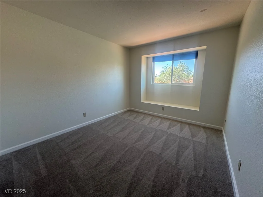 2807 Camelback, Henderson, NV 89074
