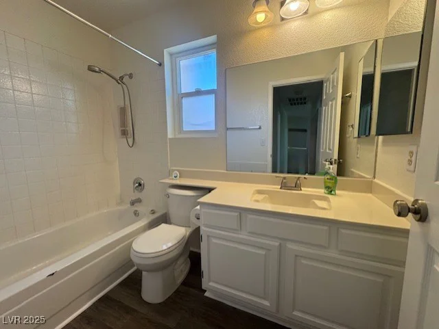 2807 Camelback, Henderson, NV 89074