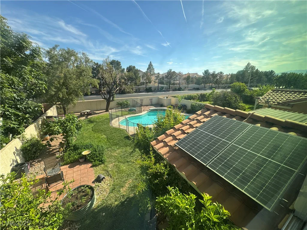 2807 Camelback, Henderson, NV 89074