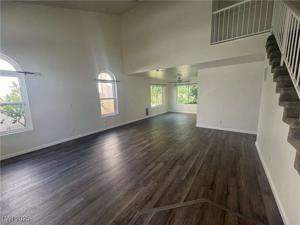 2807 Camelback, Henderson, NV 89074