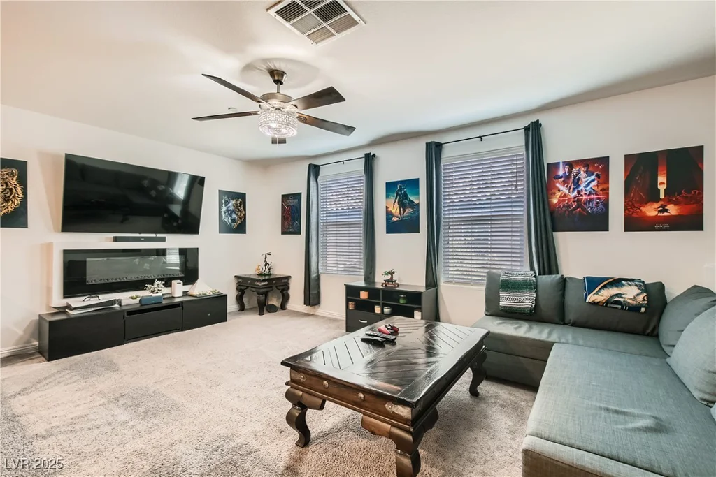 4602 Ingleton, Las Vegas, NV 89115