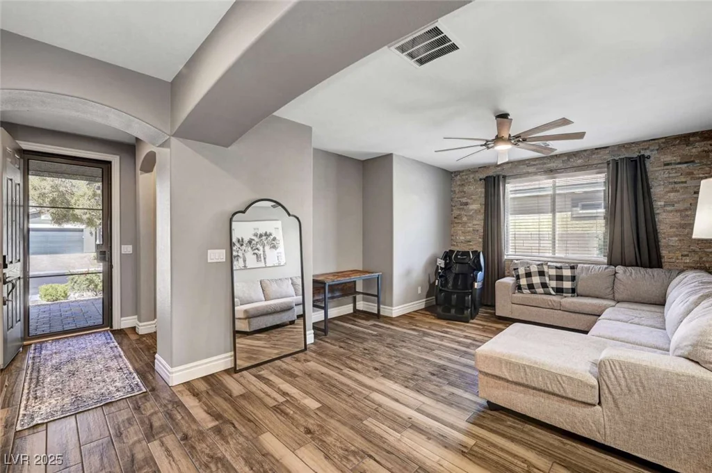 7360 Southern Magnolia, Las Vegas, NV 89149