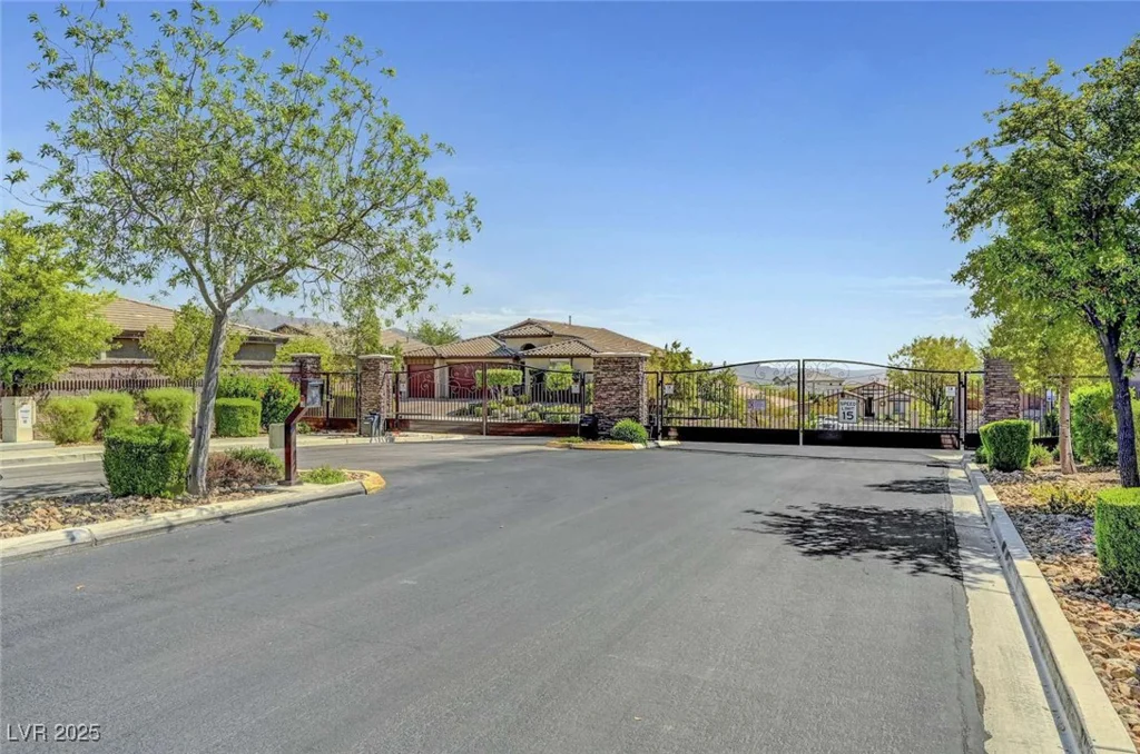 7360 Southern Magnolia, Las Vegas, NV 89149