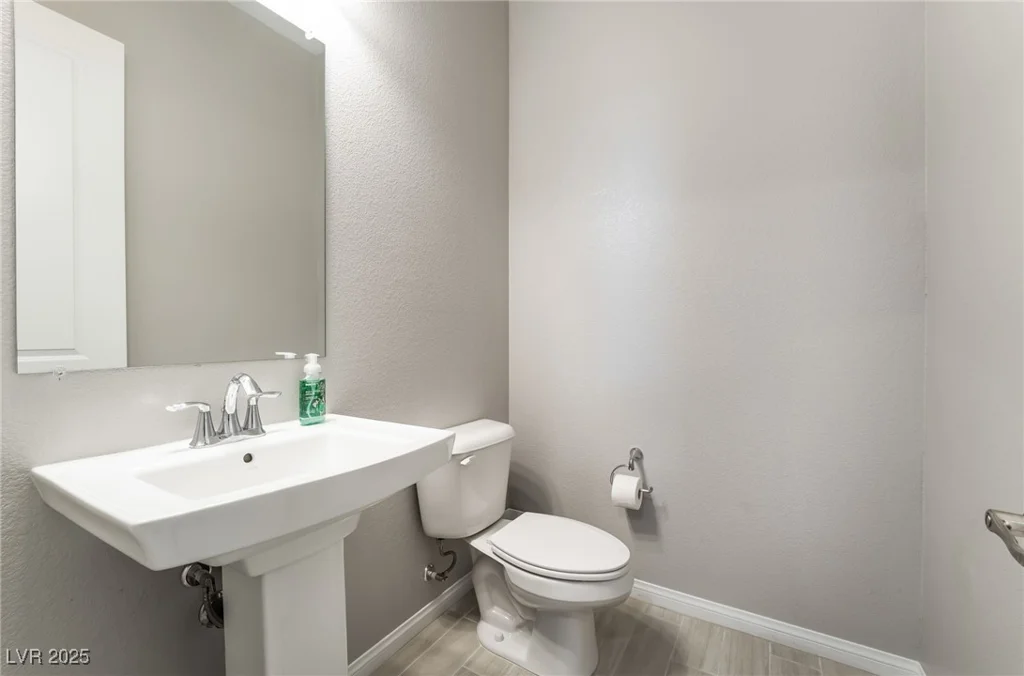 9087 Golden Crow, Las Vegas, NV 89148