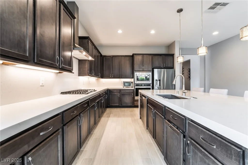 9087 Golden Crow, Las Vegas, NV 89148