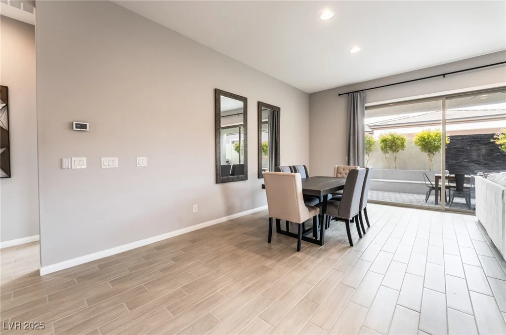 9087 Golden Crow, Las Vegas, NV 89148